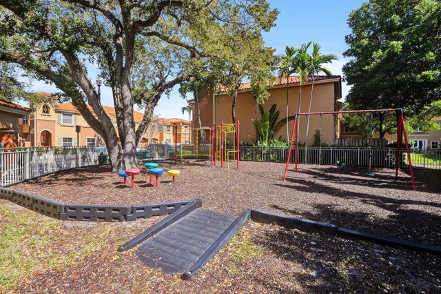 2315 Clipper Place, Fort Lauderdale, FL 33312