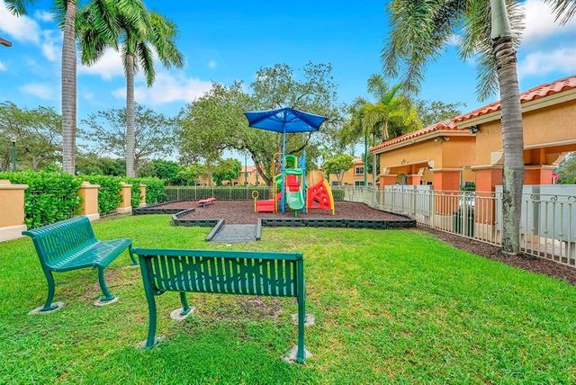 2315 Clipper Place, Fort Lauderdale, FL 33312