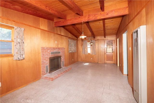 23915 Wildwood, Crestline, CA 92325