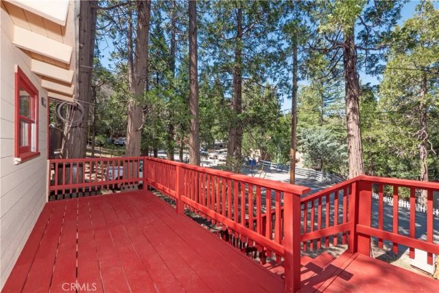 23915 Wildwood, Crestline, CA 92325