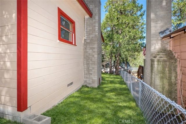 23915 Wildwood, Crestline, CA 92325