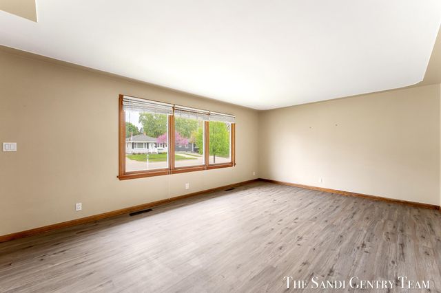 1230 Marion Avenue, Grand Haven, MI 49417