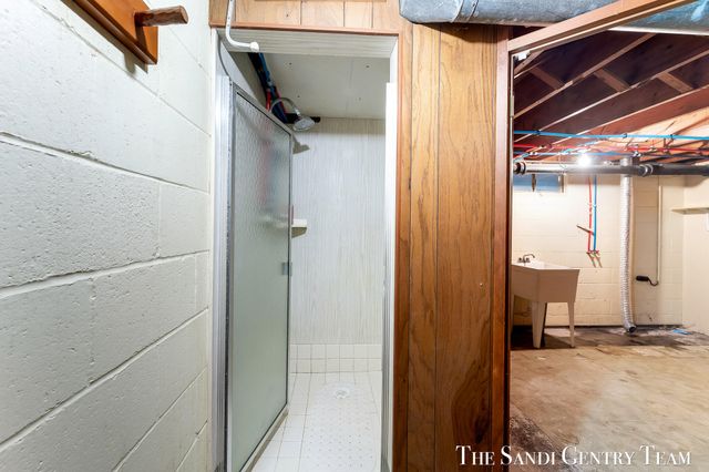 1230 Marion Avenue, Grand Haven, MI 49417