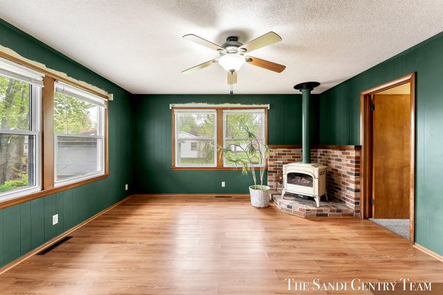 1230 Marion Avenue, Grand Haven, MI 49417