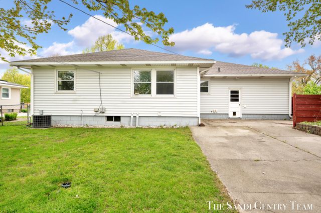 1230 Marion Avenue, Grand Haven, MI 49417