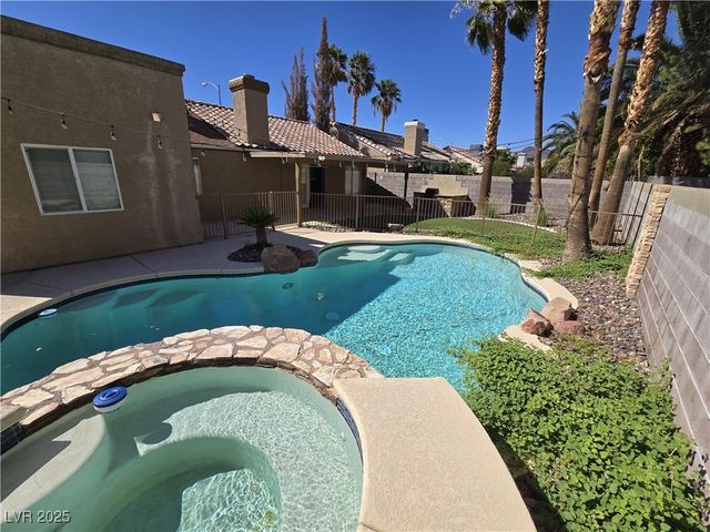 925 Chaps Circle, Henderson, NV 89002