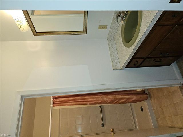 125 Winsome Haven DR, Seaford, VA 23696