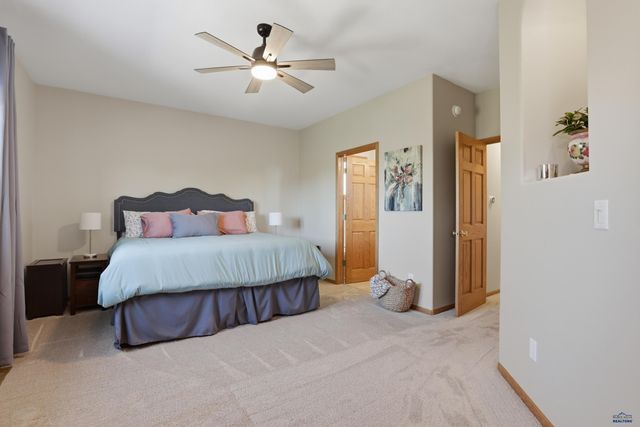 4137 AUGUSTA DR, Rapid City, SD 57703