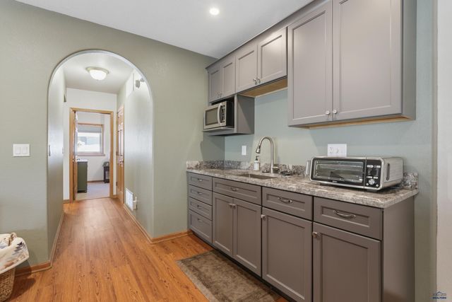 4137 AUGUSTA DR, Rapid City, SD 57703