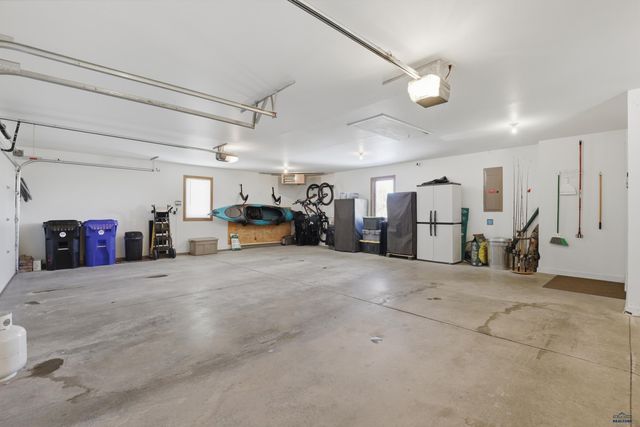 4137 AUGUSTA DR, Rapid City, SD 57703