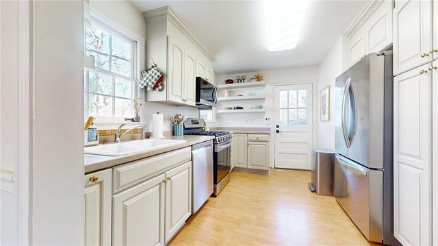 835 Alberson Court, Decatur, GA 30033