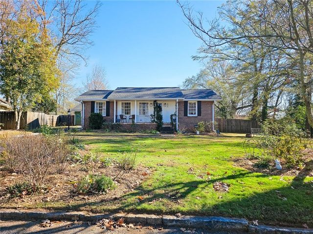 835 Alberson Court, Decatur, GA 30033