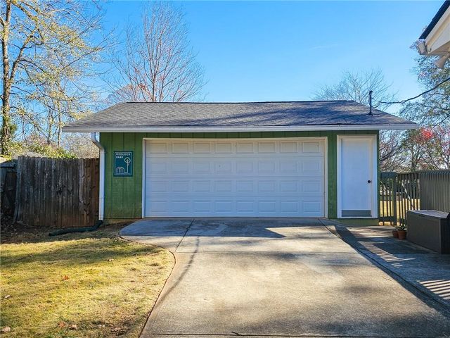 835 Alberson Court, Decatur, GA 30033