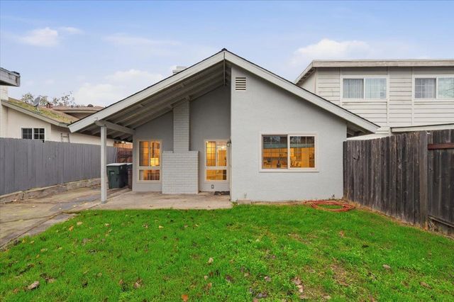 2680 S Whitney Blvd, Rocklin, CA 95677