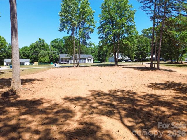 00 Cape Hickory Road, Hickory, NC 28601