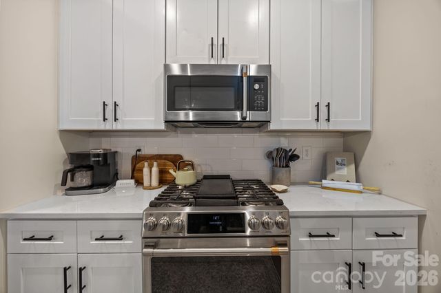 124 Falls Leaf Drive, Troutman, NC 28166