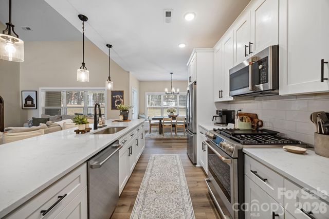 124 Falls Leaf Drive, Troutman, NC 28166