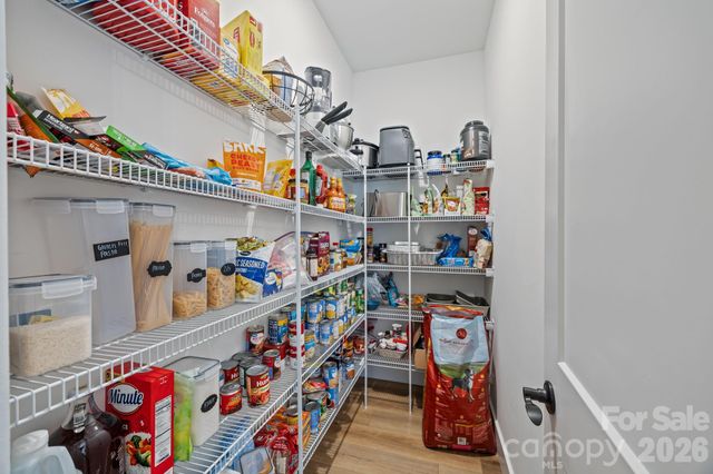 124 Falls Leaf Drive, Troutman, NC 28166