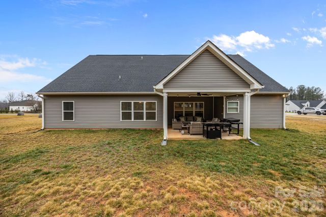 124 Falls Leaf Drive, Troutman, NC 28166