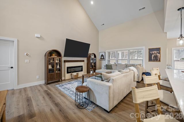 124 Falls Leaf Drive, Troutman, NC 28166