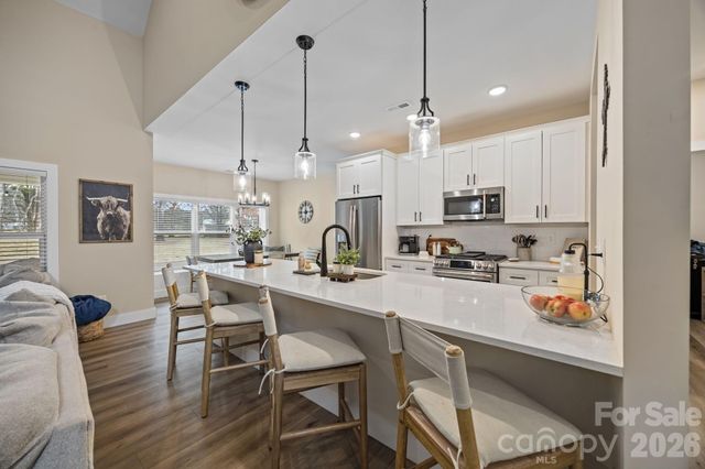 124 Falls Leaf Drive, Troutman, NC 28166