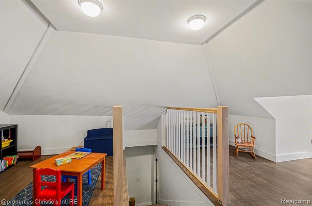 2144 Fischer Street, Detroit, MI 48214