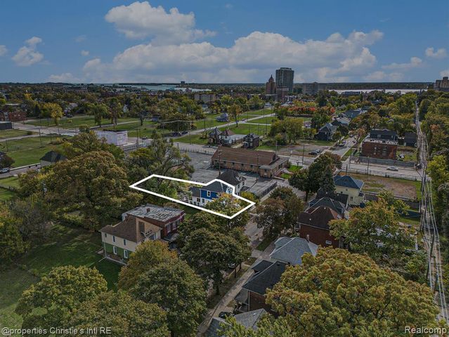 2144 Fischer Street, Detroit, MI 48214