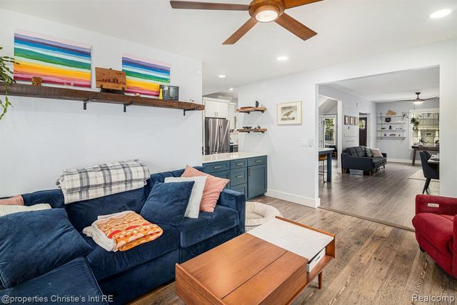 2144 Fischer Street, Detroit, MI 48214