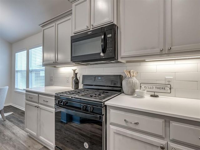 18640 Vivo Drive, Edmond, OK 73012