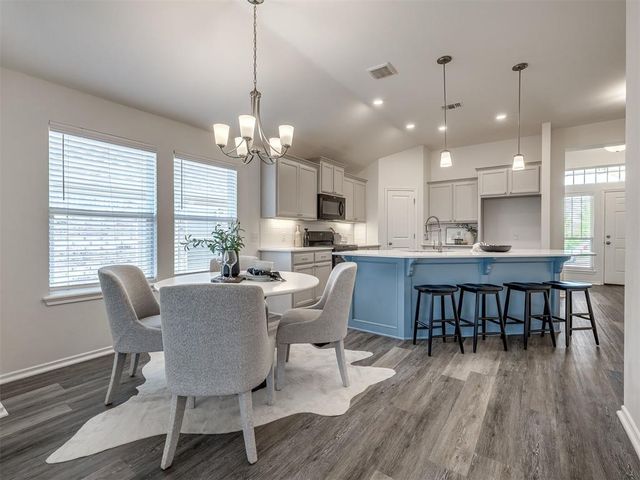 18640 Vivo Drive, Edmond, OK 73012