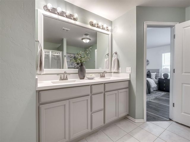 18640 Vivo Drive, Edmond, OK 73012
