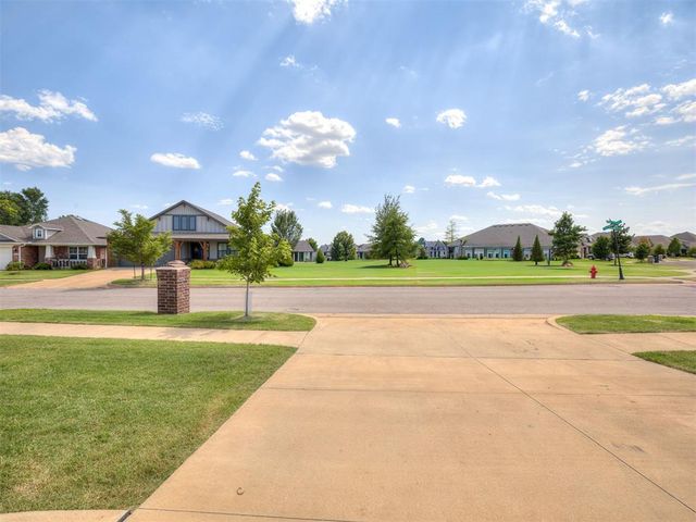 18640 Vivo Drive, Edmond, OK 73012