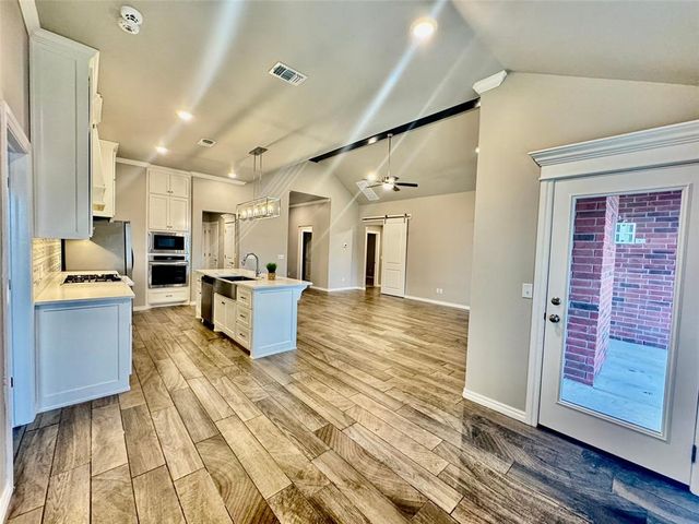 9217 NW 89th Street, Yukon, OK 73099