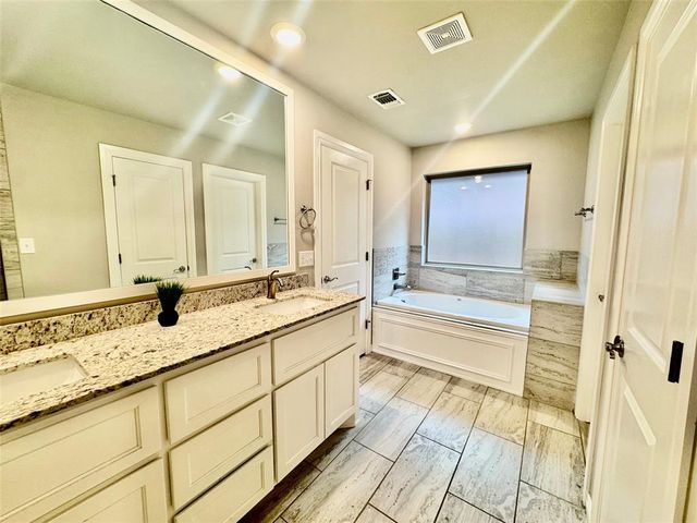 9217 NW 89th Street, Yukon, OK 73099