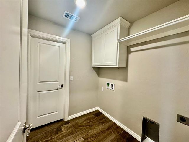 9217 NW 89th Street, Yukon, OK 73099