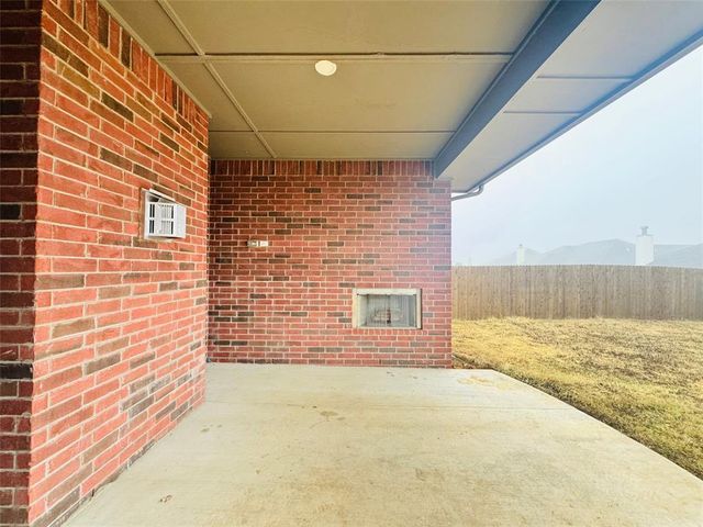 9217 NW 89th Street, Yukon, OK 73099