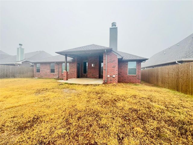 9217 NW 89th Street, Yukon, OK 73099