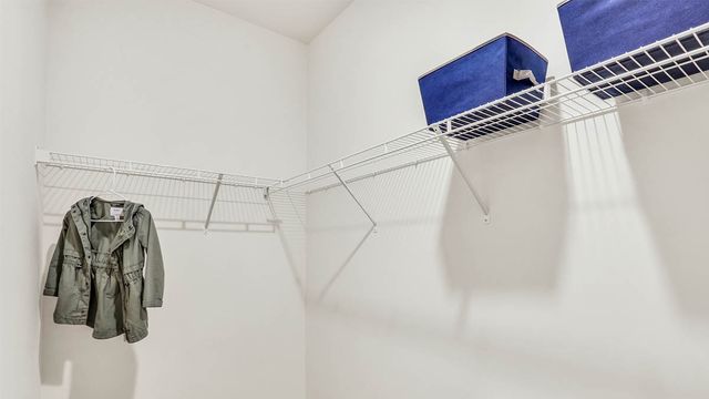 10026 Edgebrook Lane, Huntley, IL 60142