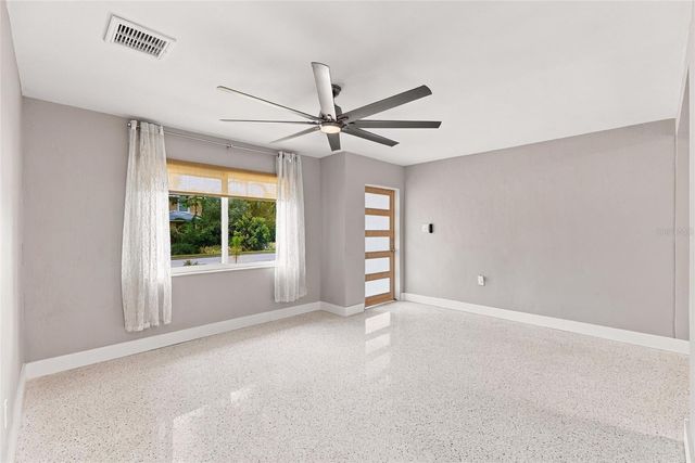 2002 1ST STREET S, St Petersburg, FL 33705