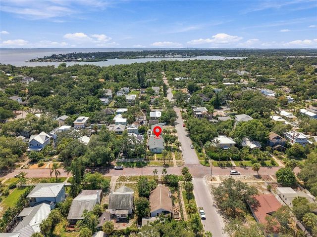 2002 1ST STREET S, St Petersburg, FL 33705