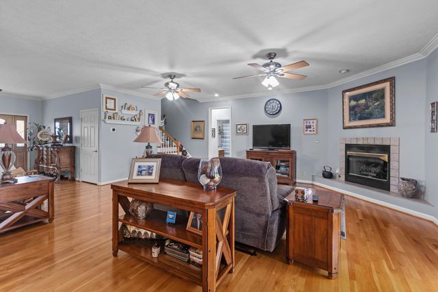 876 Sebree Road, Stamping Ground, KY 40379