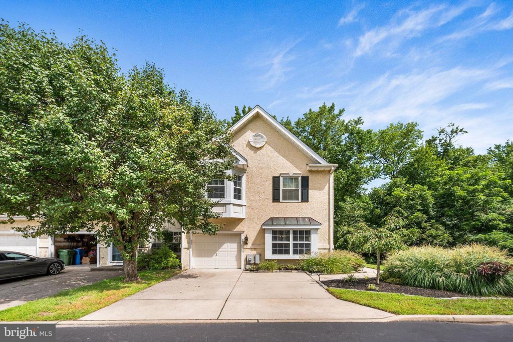 39 VERSAILLES BLVD, CHERRY HILL, NJ 08003 — exterior