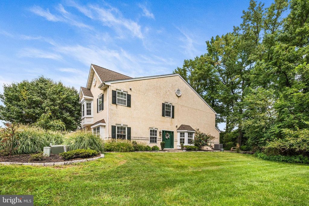 39 VERSAILLES BLVD, CHERRY HILL, NJ 08003 — photo 2