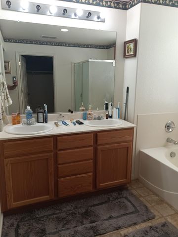 3892 Eugene Dr, Olivehurst, CA 95961