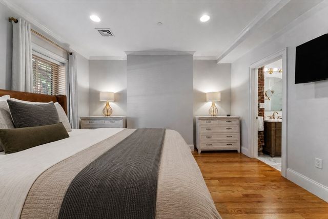 668 Massachusetts Ave G, Boston, MA 02118