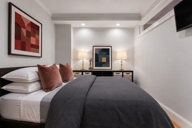 668 Massachusetts Ave G, Boston, MA 02118