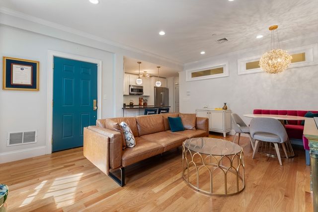 668 Massachusetts Ave G, Boston, MA 02118