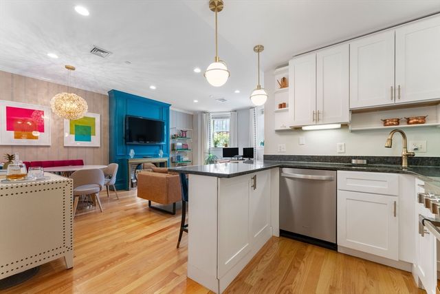668 Massachusetts Ave G, Boston, MA 02118