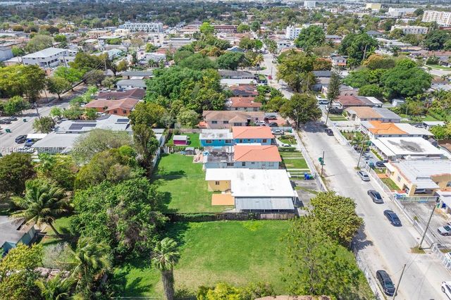 1922 NW 33rd St, Miami, FL 33142