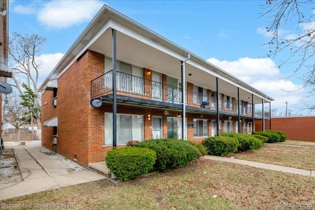 20231 Kelly Road, Detroit, MI 48225